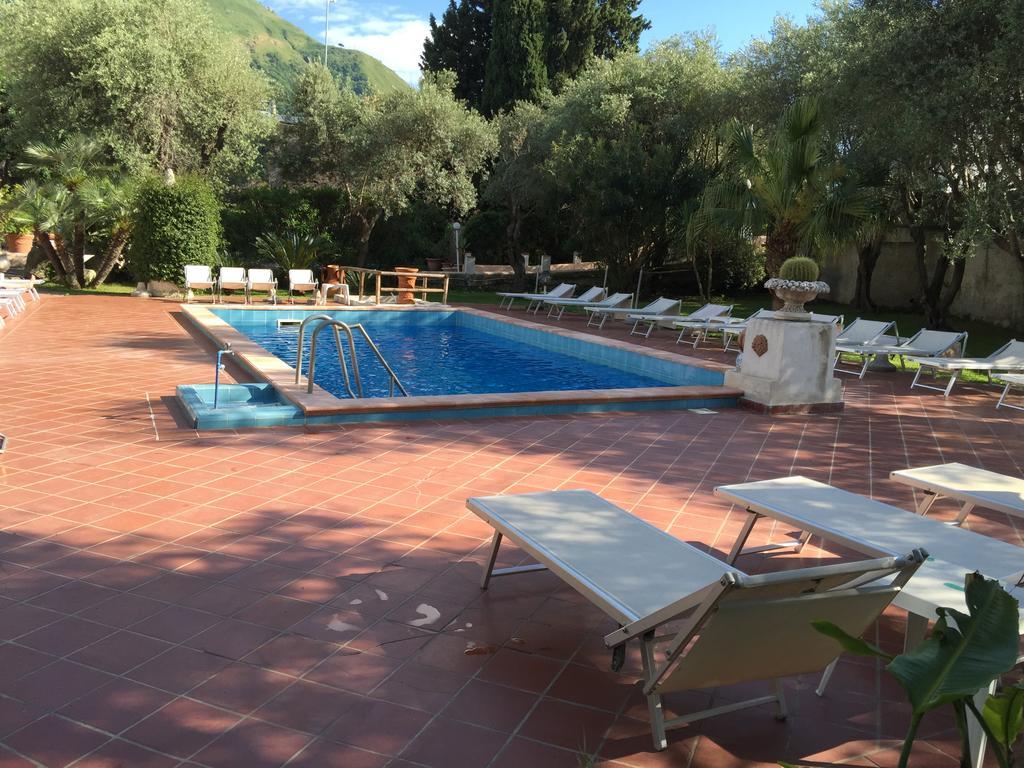 Hotel Villa Al Parco Forio di Ischia Екстериор снимка