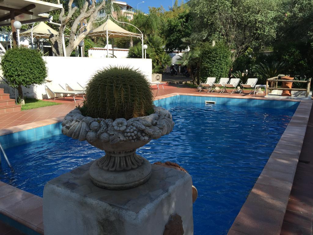 Hotel Villa Al Parco Forio di Ischia Екстериор снимка
